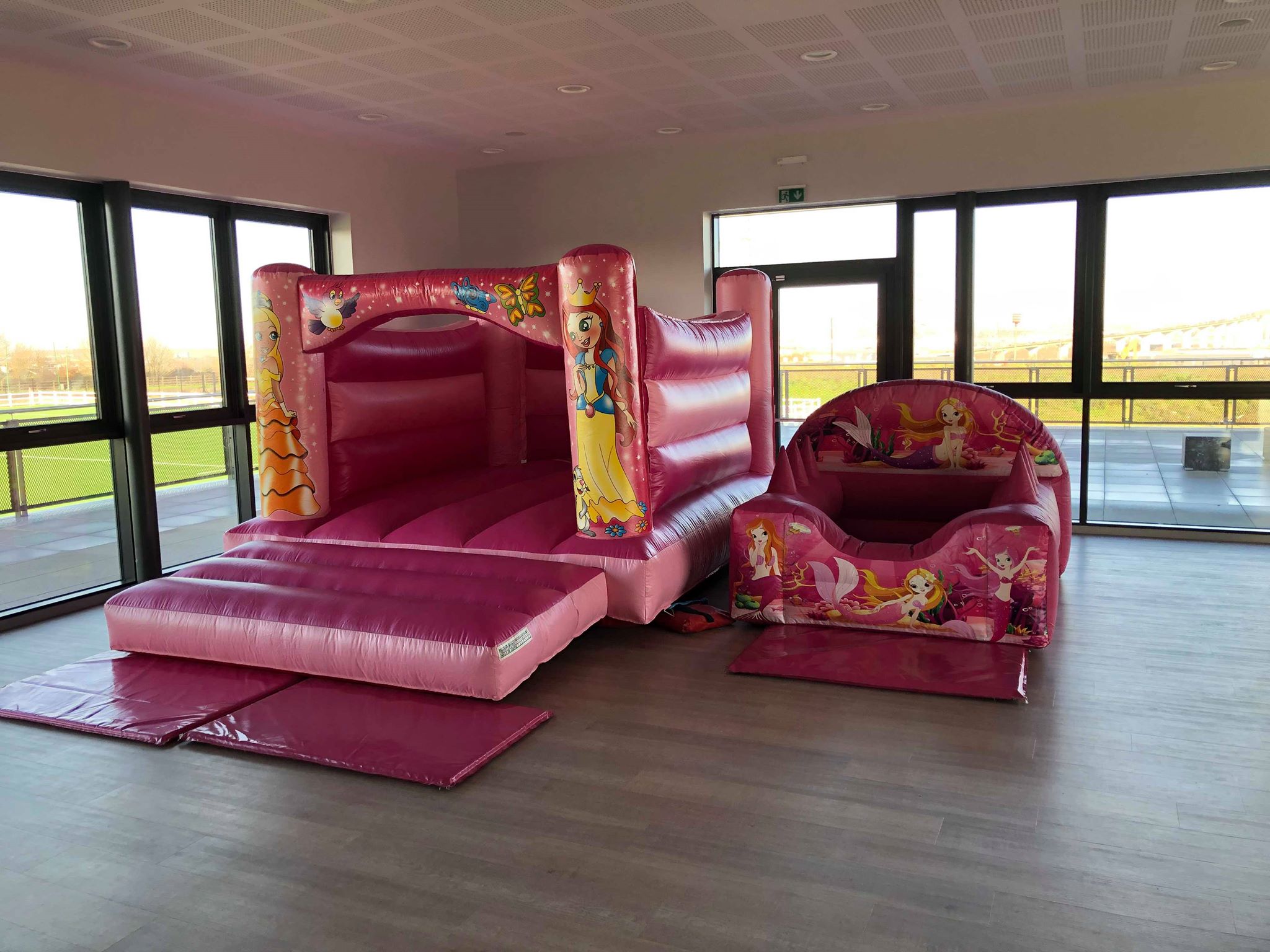Crayford bouncy castle hire